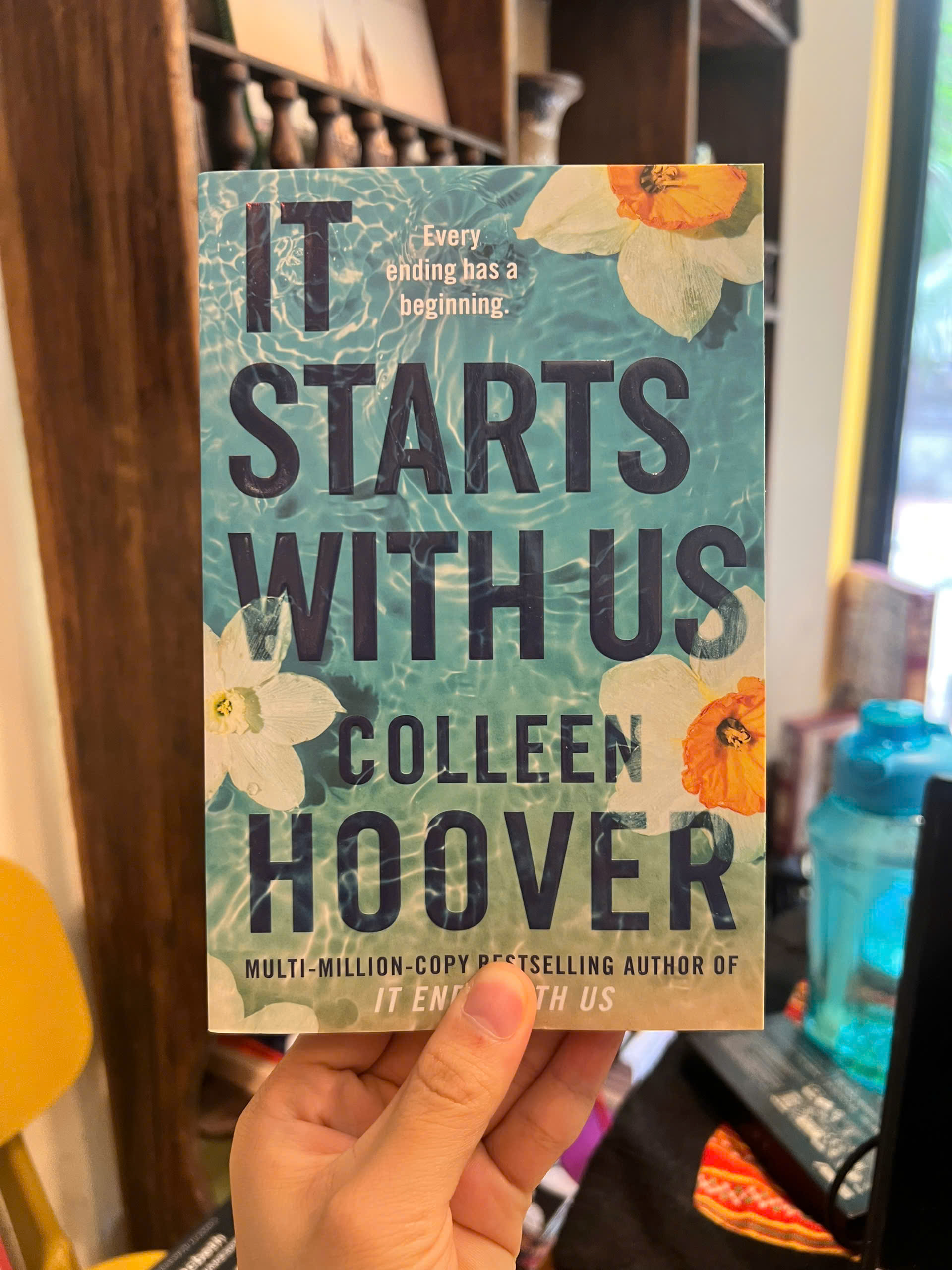 Sách - It Starts with Us by Colleen Hoover | Romance / BookTok / Ngoại văn Nhập khẩu / Lãng mạn