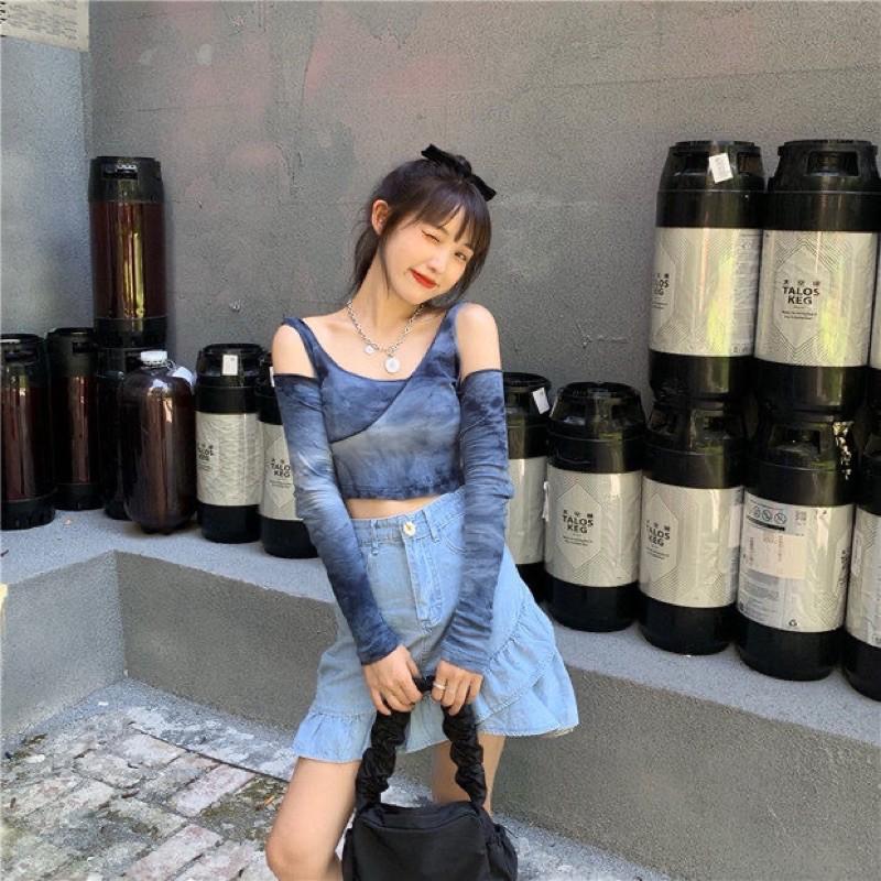 Áo croptop hở vai màu loang tie dye cá tính 2021