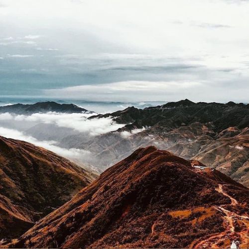 Tour 2N1Đ Săn Mây Tà Xùa: Hà Nội - Thanh Sơn - Hồ Suối Chiếu - Mỏm Cá Heo - Sống Lưng Khủng Long