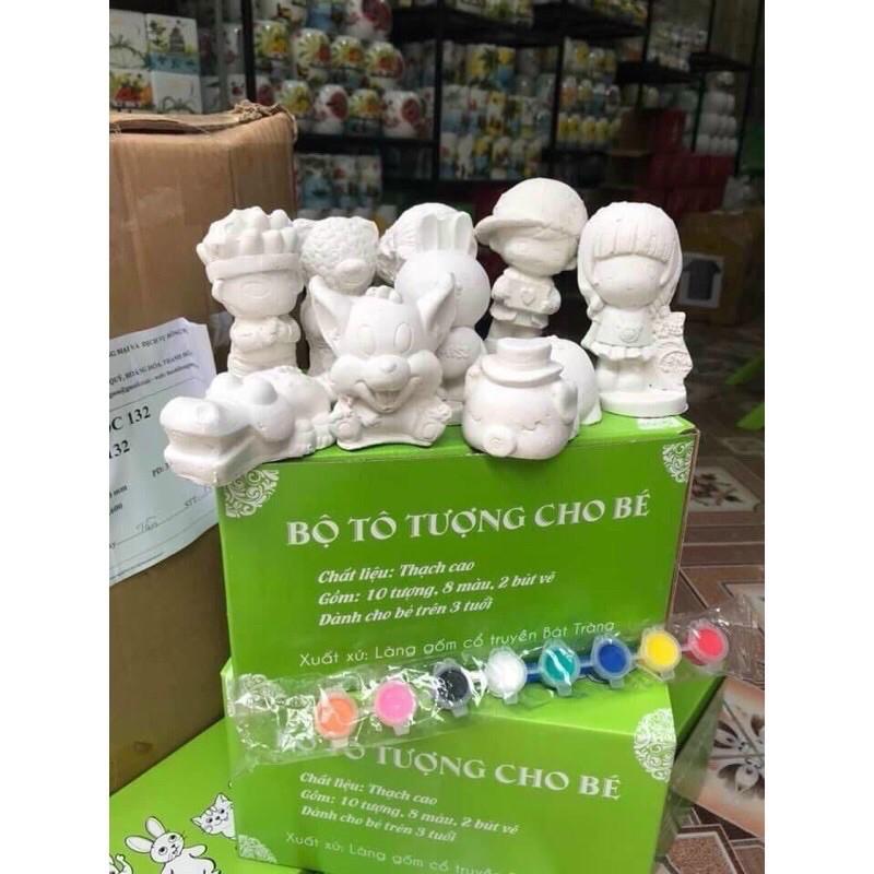 Set 10 tô tượng cho bé kèm tặng 8 màu bút và 1 cây viết