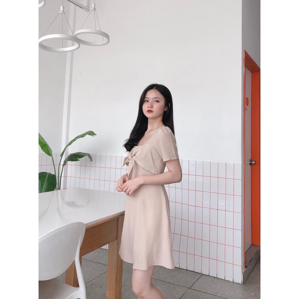 ĐẦM DỰ TIỆC CAM NUDE HỒNG TƠ LỤA MỀN MỊN MÁT TAY NGẮN PHỐI CỘT NƠ NGỰC DÁNG XÒE ( Freesize )