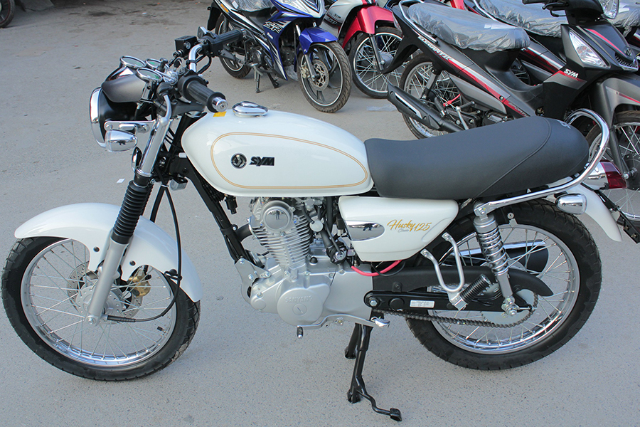 Xe Máy SYM Husky Classic 125 - Trắng