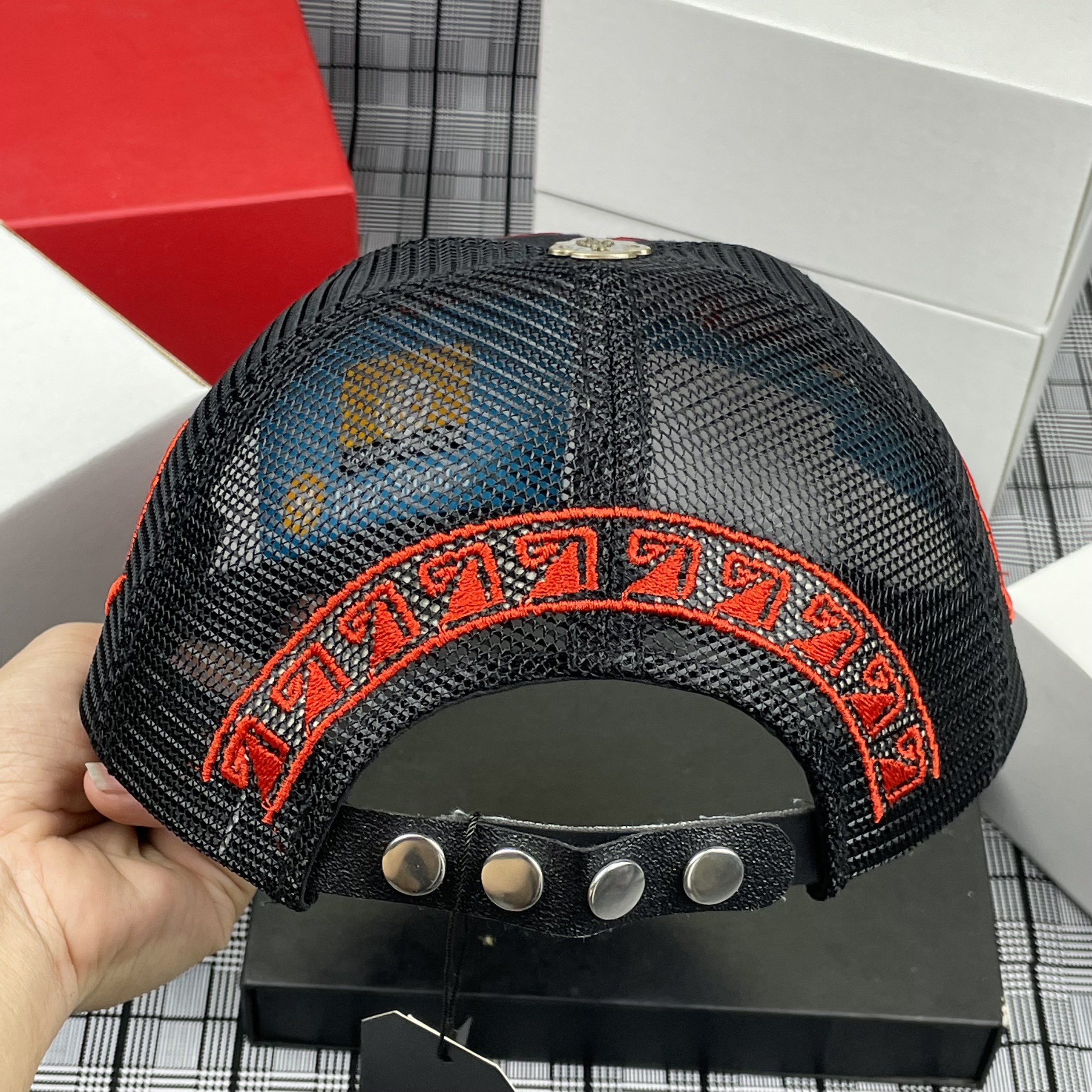 Nón Kết Hàng hiệu phối lưới