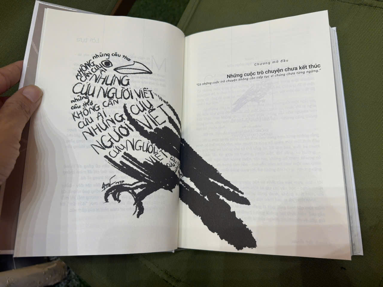 (Bìa cứng) NHỮNG CÂU THƠ KHÔNG CẦN CỨU AI NHƯNG CỨU NGƯỜI VIẾT – Nguyễn Tiến Thanh - NXB Hội Nhà Văn