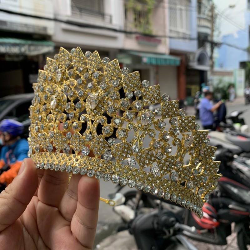 Vương miện cô dâu vàng ánh kim đính đá lấp lánh mẫu 11/2020 GiangPKC