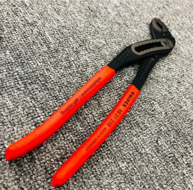 KỀM NƯỚC KNIPEX ALLIGATOR DÀI 250 MM 88 01 250