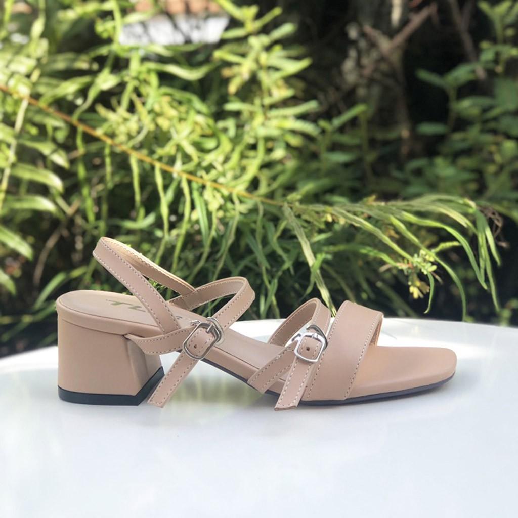 Sandal nữ 3 quai hot trend  trẻ trung năng động 21431