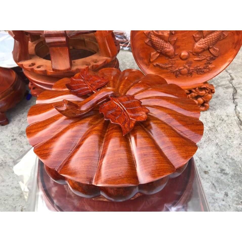 Khay bánh kẹo hình quả bí ngô