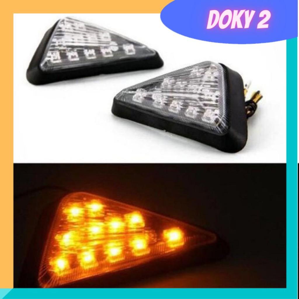 XI NHAN TAM GIÁC XI NHAN 9 TIM LED GẮN ĐƯỢC TRÊN NHIỀU DÒNG XE MÁY - XNTG