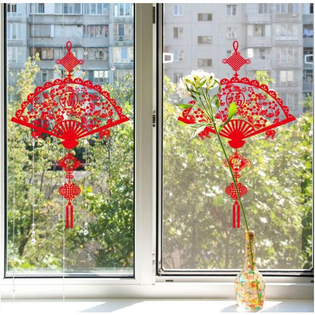 Decal trang trí tết - Quạt lớn đỏ Xòe báo mừng năm mới