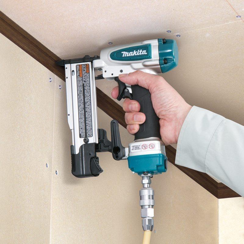 MÁY BẮN ĐINH HƠI 35MM MAKITA AF353- HÀNG CHÍNH HÃNG