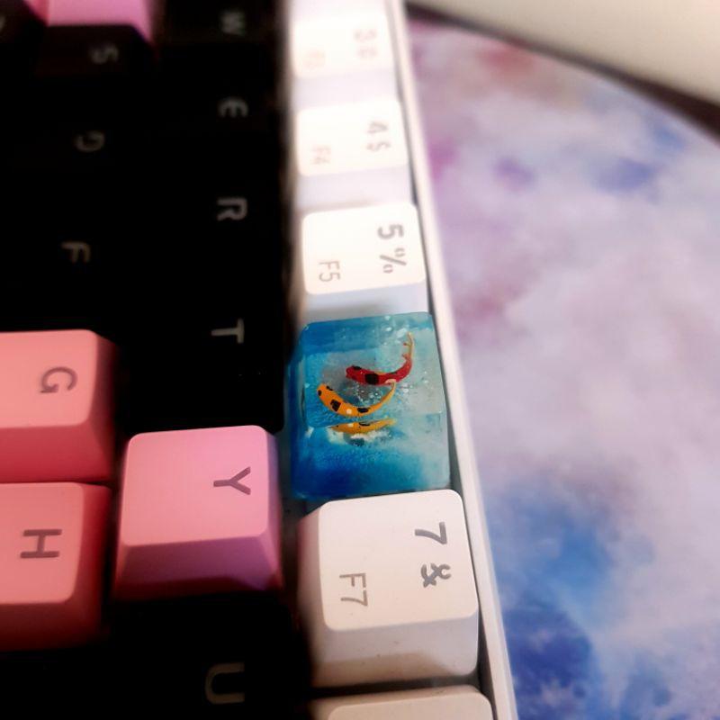 Nút Keycap Profile OEM hàng R4 - Nút bàn phím hình đôi cá koi hiệu ứng