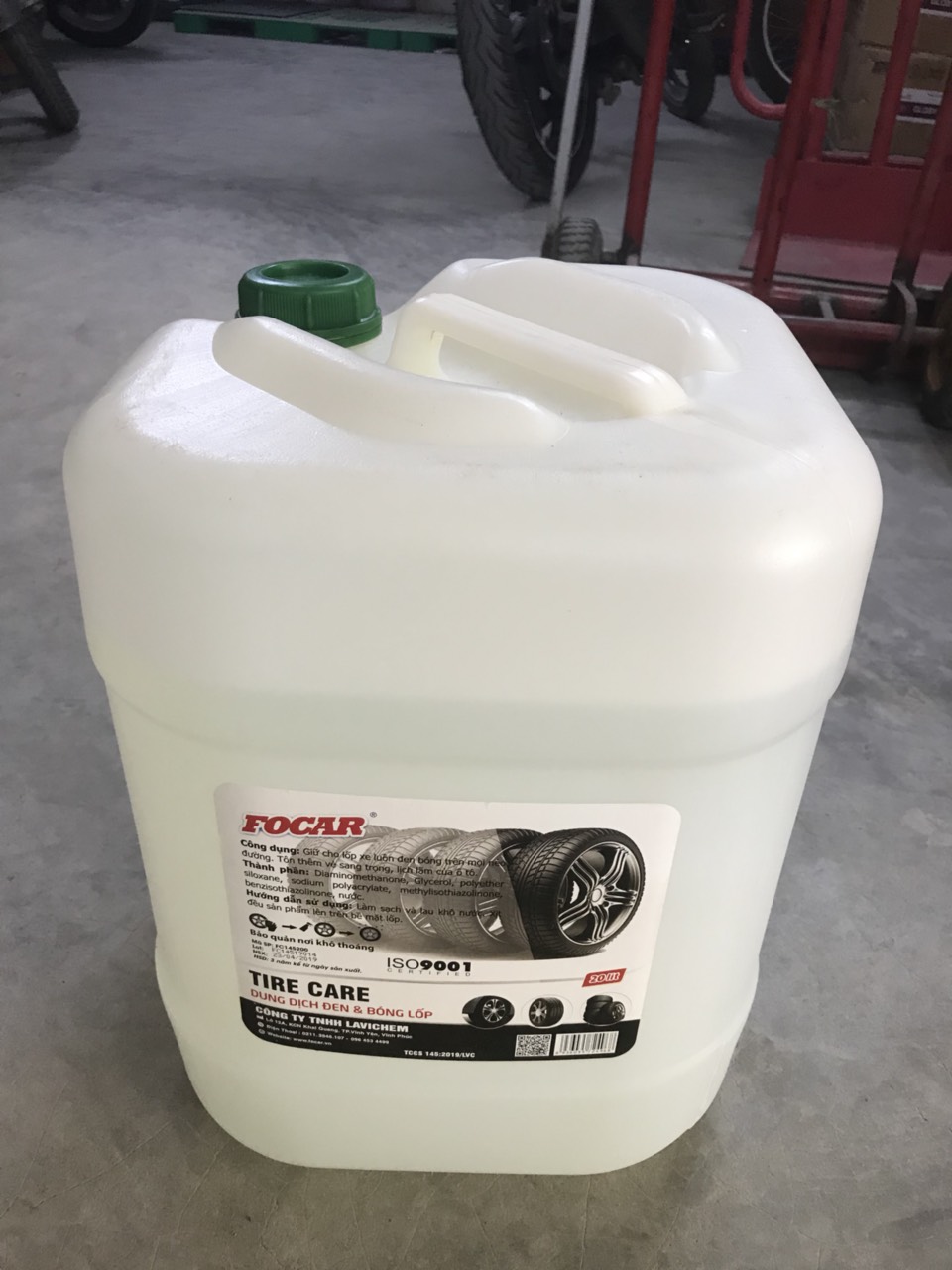 Dung dịch dưỡng ĐEN BÓNG LỐP XE FOCAR Tire Care can 20L Tiết kiệm