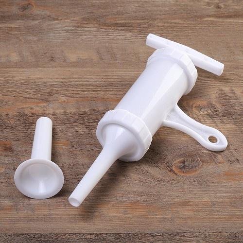 Dụng cụ làm xúc xích, lạp sườn, nhồi lòng có 2 đầu phễu tiện lợi