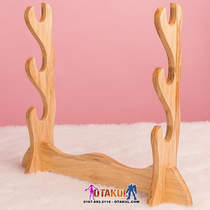 Giá Để Kiếm Gỗ Vàng từ gỗ tự nhiên bền đẹp sang trọng
