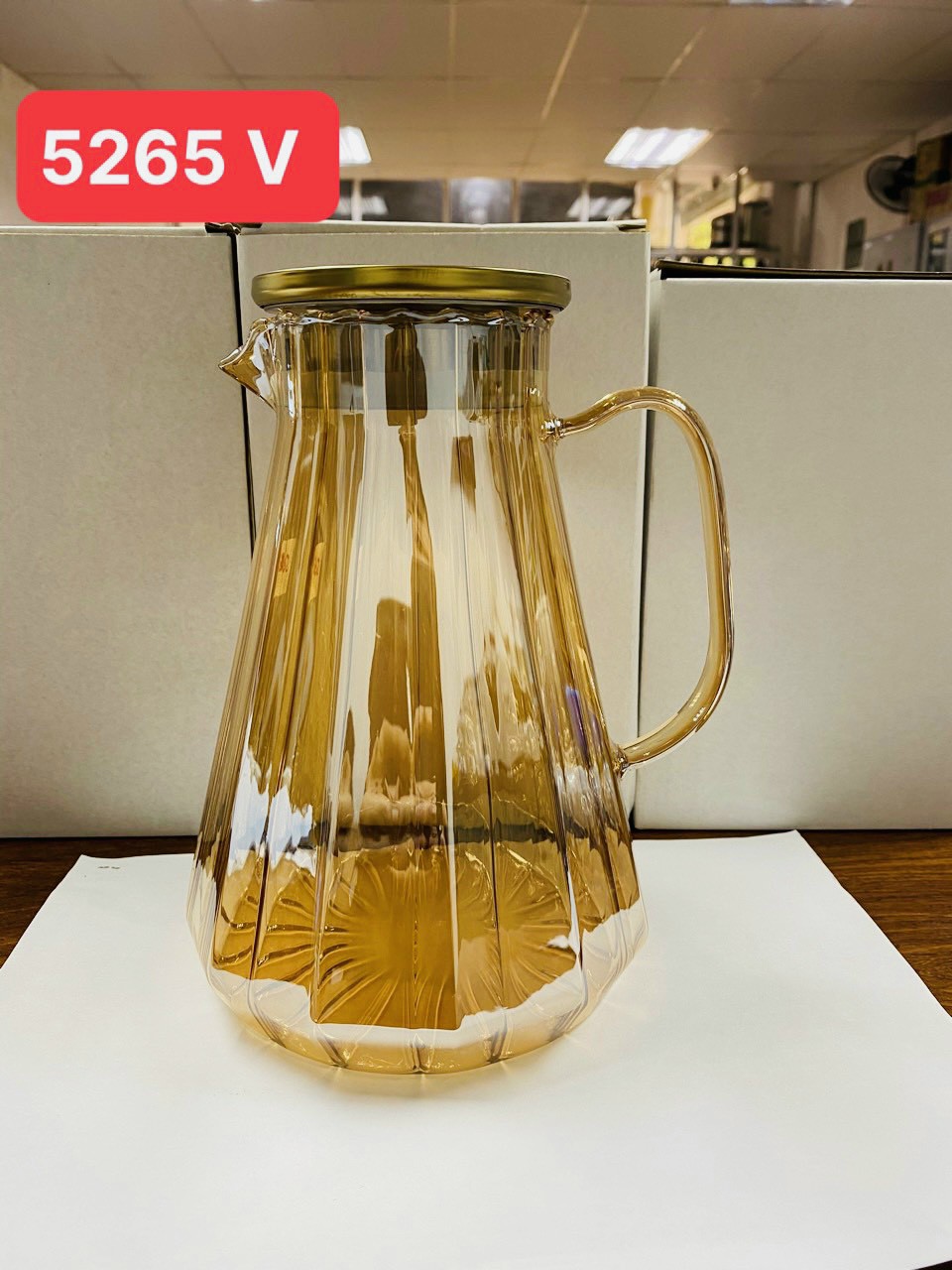 BÌNH THỦY TINH CHỊU NHIỆT MÀU VÀNG DUNG TÍCH 1,6L- 1,7L