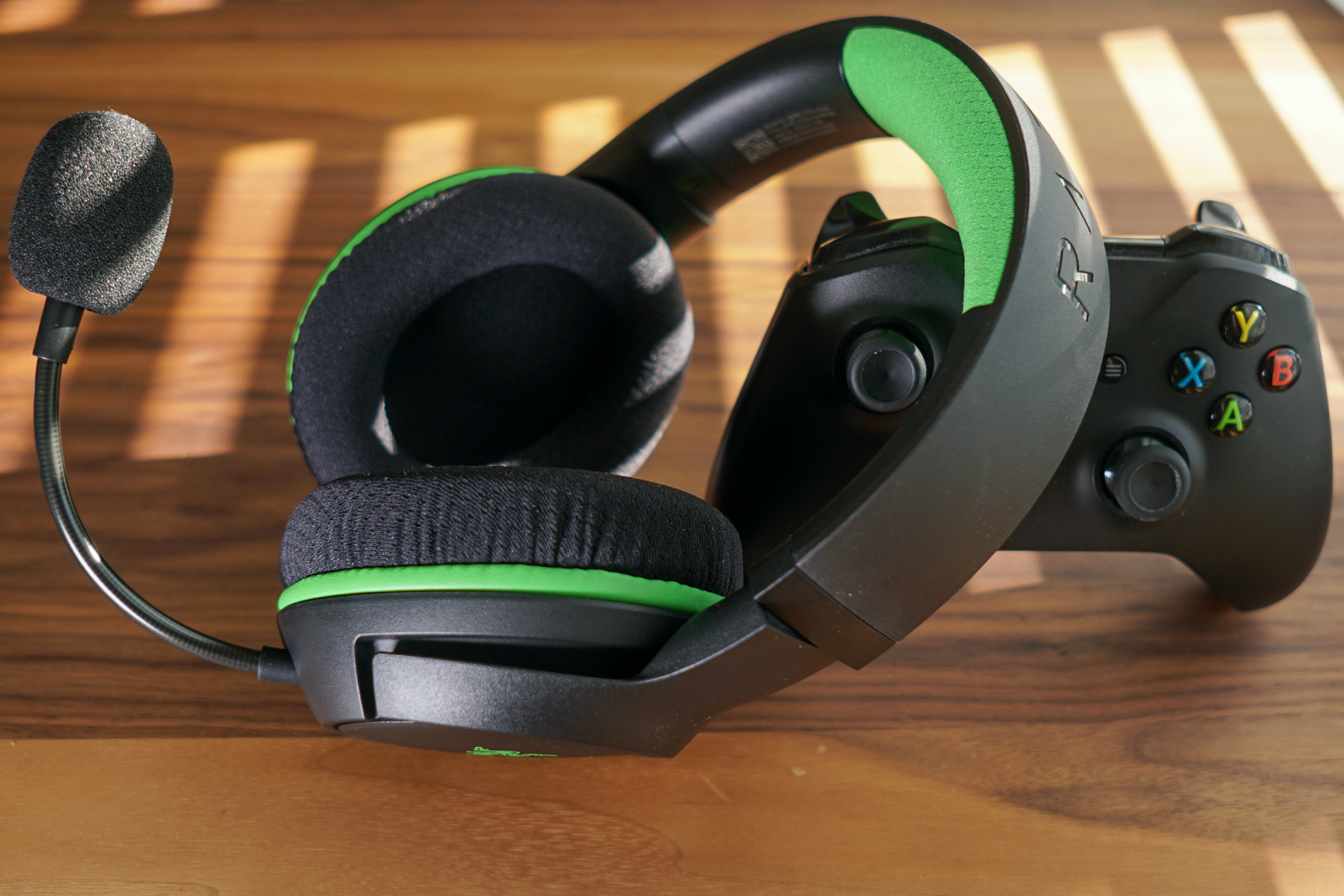 Tai nghe không dây choàng đầu Razer Kaira Pro for Xbox-Wireless Gaming and Mobile Headset_Mới, hàng chính hãng