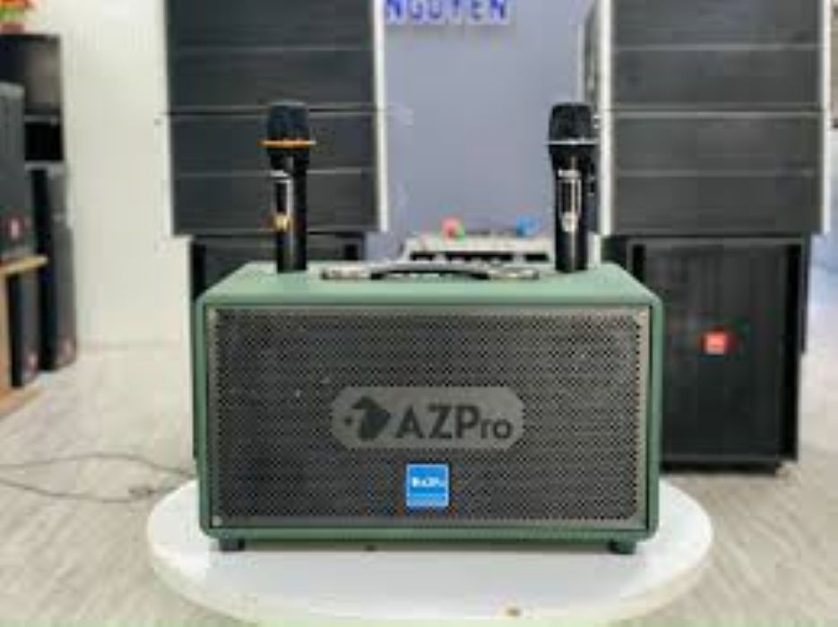 Loa karaoke xách tay AZpro AZ-338, kèm 2 micro UHF