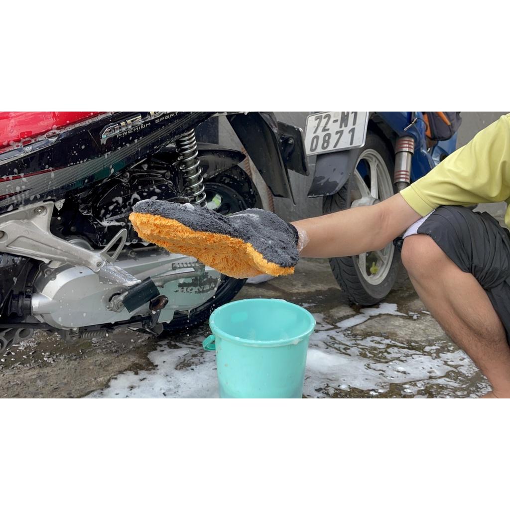 Găng Tay Rửa Xe Microfiber Xỏ Ngón Chuyên Dụng