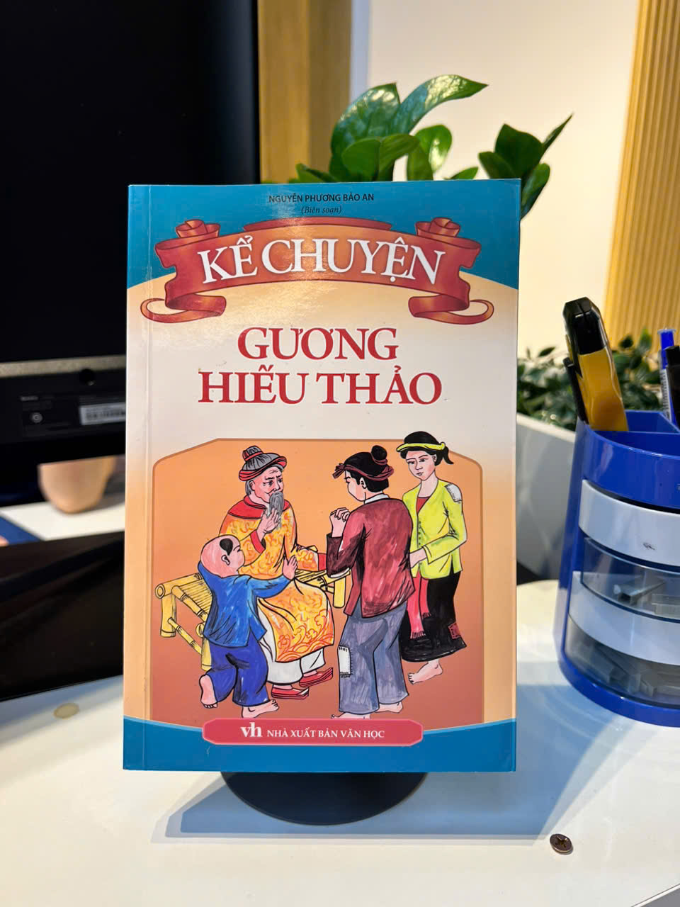Sách: Kể Chuyện Gương Hiếu Thảo
