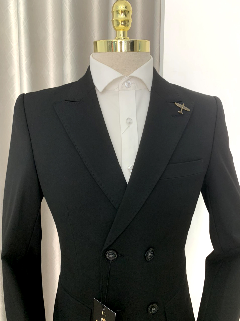 Bộ Vest Cao Cấp Dáng Slim Fit Màu Đen 4 Cúc HDT055