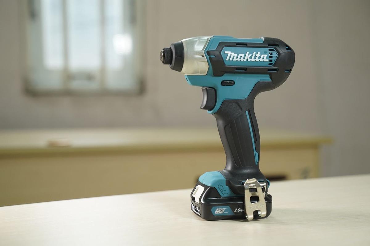 MÁY VẶN VÍT PIN 12V 110N.M MAKITA TD110DSYE  - HÀNG CHÍNH HÃNG