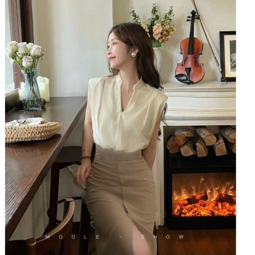 Set bộ nữ, Áo cổ V kèm chân váy kaki chuẩn hàng thiết kế Trendy Clothing