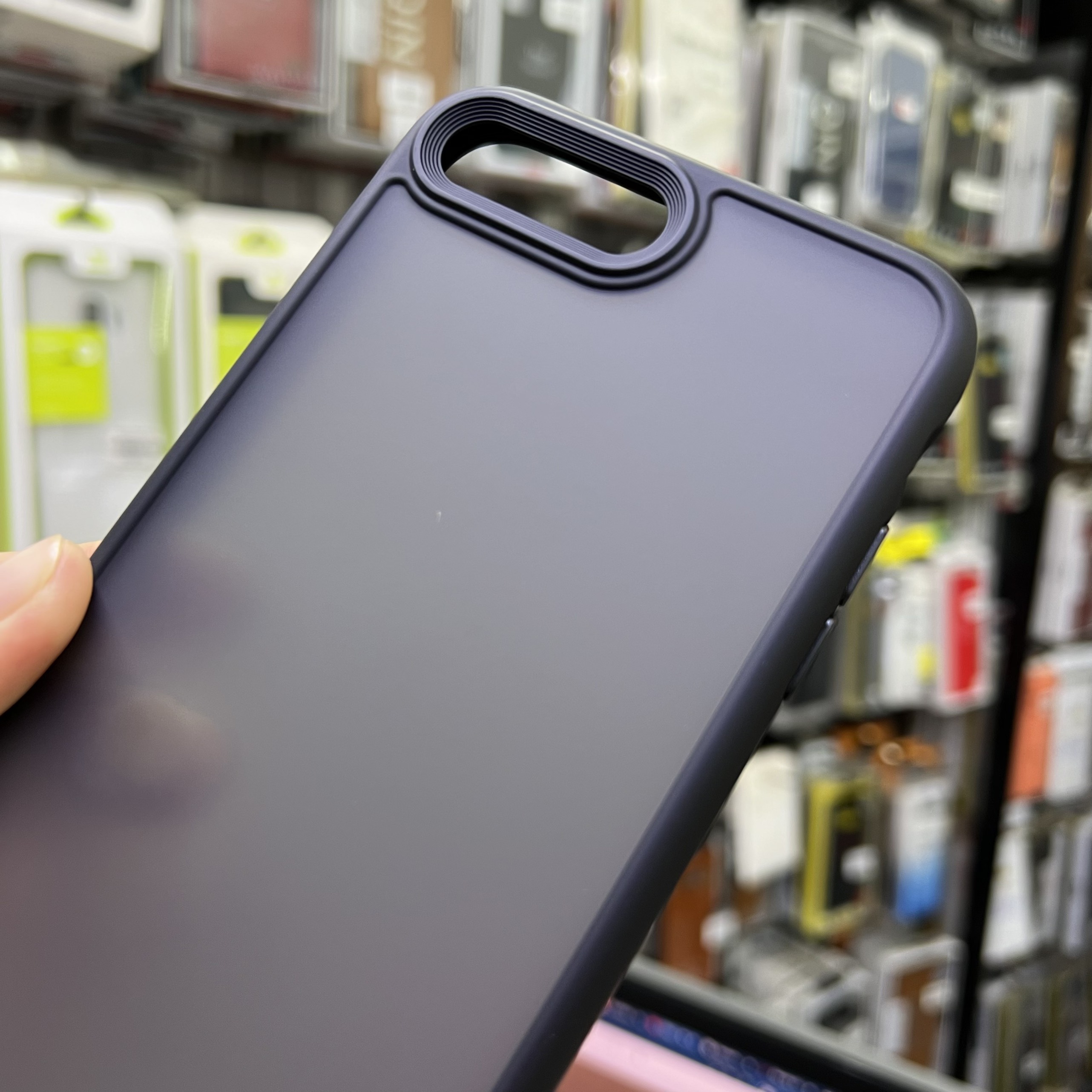 Ốp lưng dành cho iPhone 8 Plus Likgus lưng nhám chống sốc tốt- Hàng chính hãng