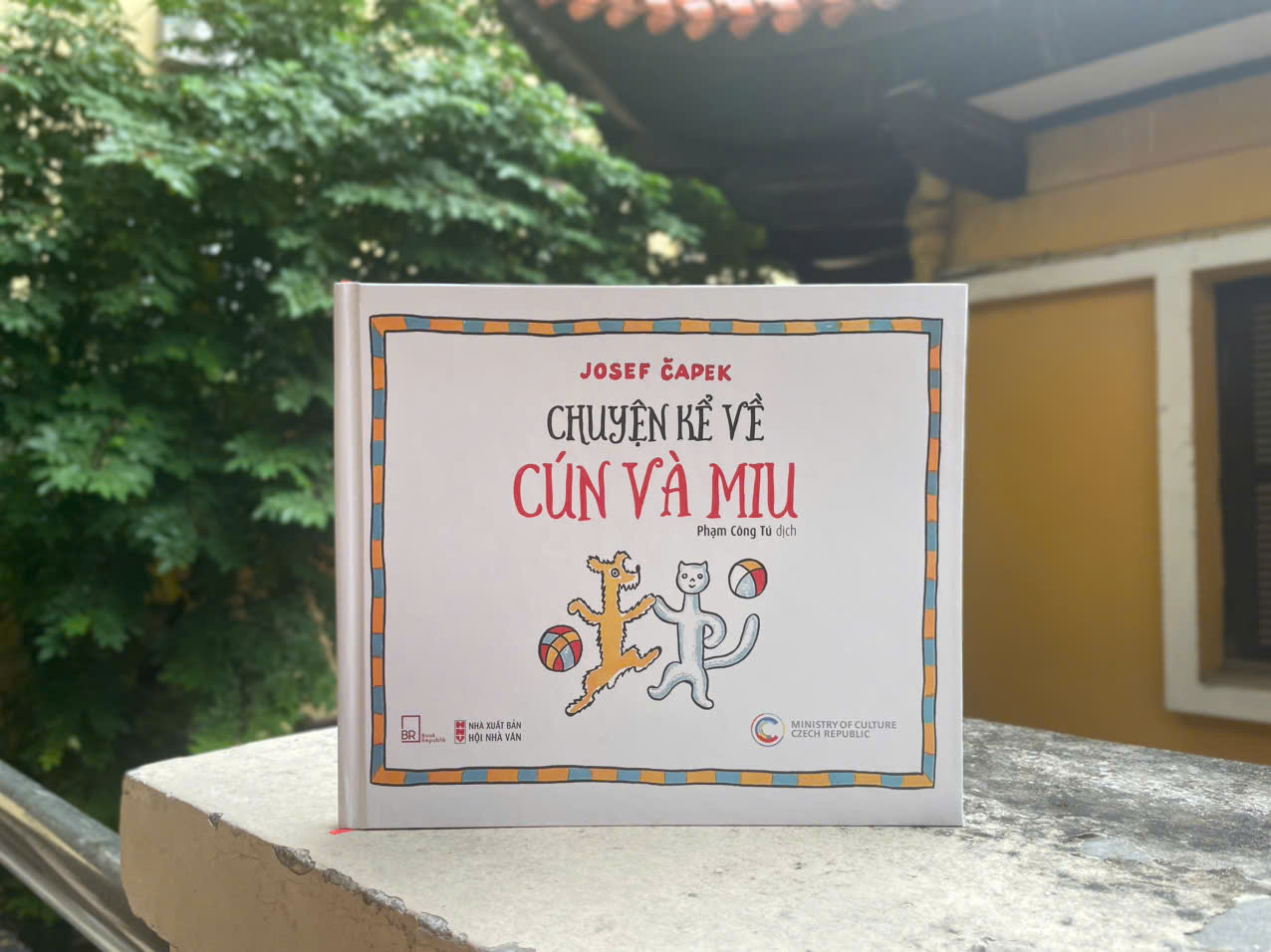 Sách Chuyện Kể Cún Và Miu