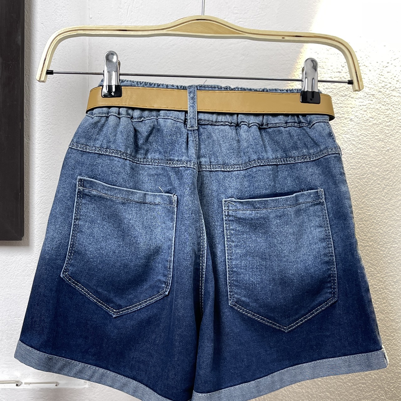 Quần đùi bé gái vải bò size đại, Short jean cho bé 6-12 tuổi chữ W co giãn mềm mại kiểu dáng thời trang