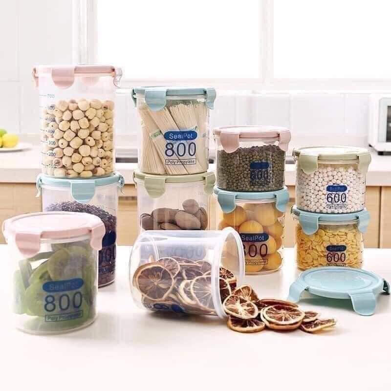 Set 3 Hộp Nhựa Đựng Thực Phẩm, Gia Vị Các Kích Thước Sealpot Chống Tràn Để Tủ Lạnh Có Vạch Chia Định Mức