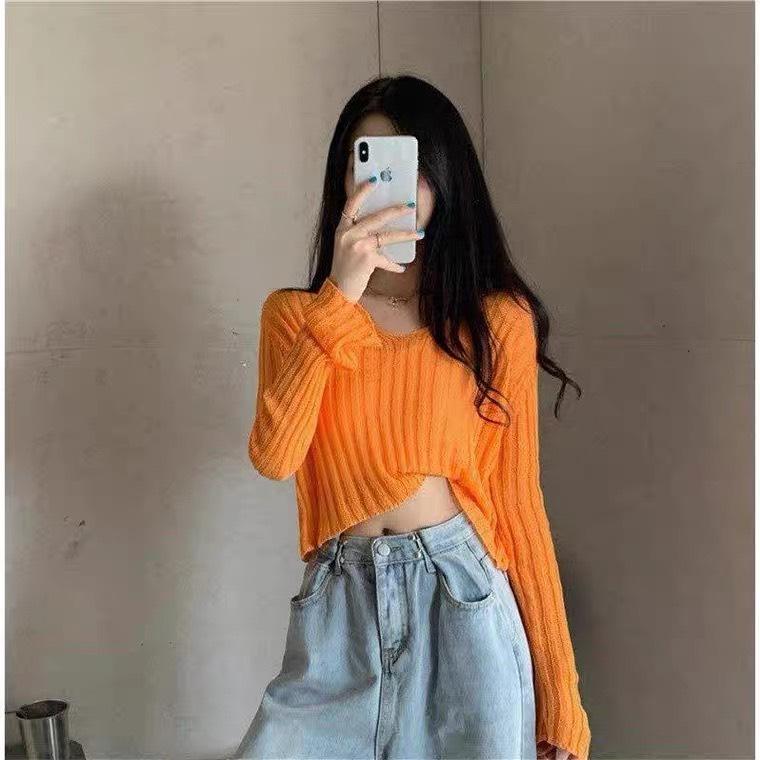 Áo len Montoghi dệt kim MỎNG CROPTOP GẮN NHÃN dễ phối đồ thời trang sang trọng
