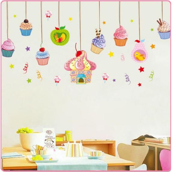 Decal trang trí tường - Rèm Dây Treo Bánh CUPCAKE cho Bé