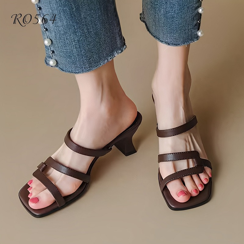 Giày sandal nữ đẹp cao gót 5 phân hàng hiệu rosata hai màu nâu đỏ ro564