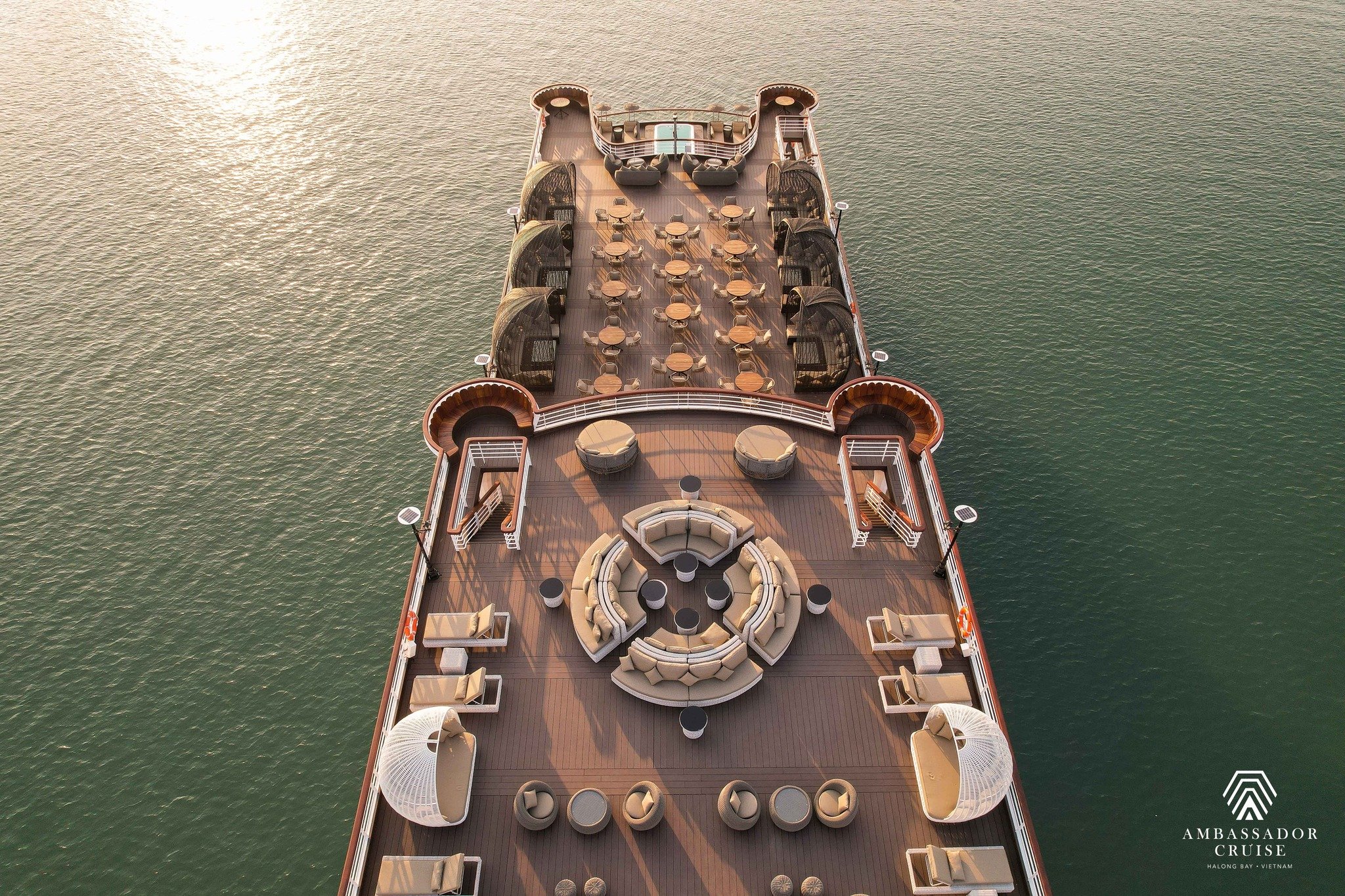 Hình ảnh Tour du thuyền Ambassador 5 sao thăm vịnh Hạ Long 8 tiếng