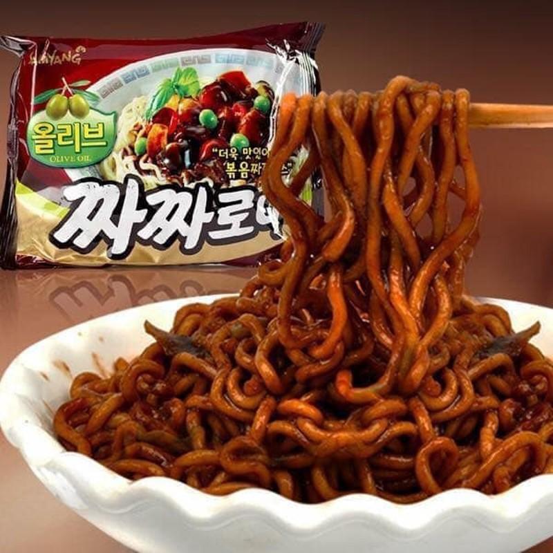 Lốc 5 gói Mì trộn tương đen Samyang 140gr