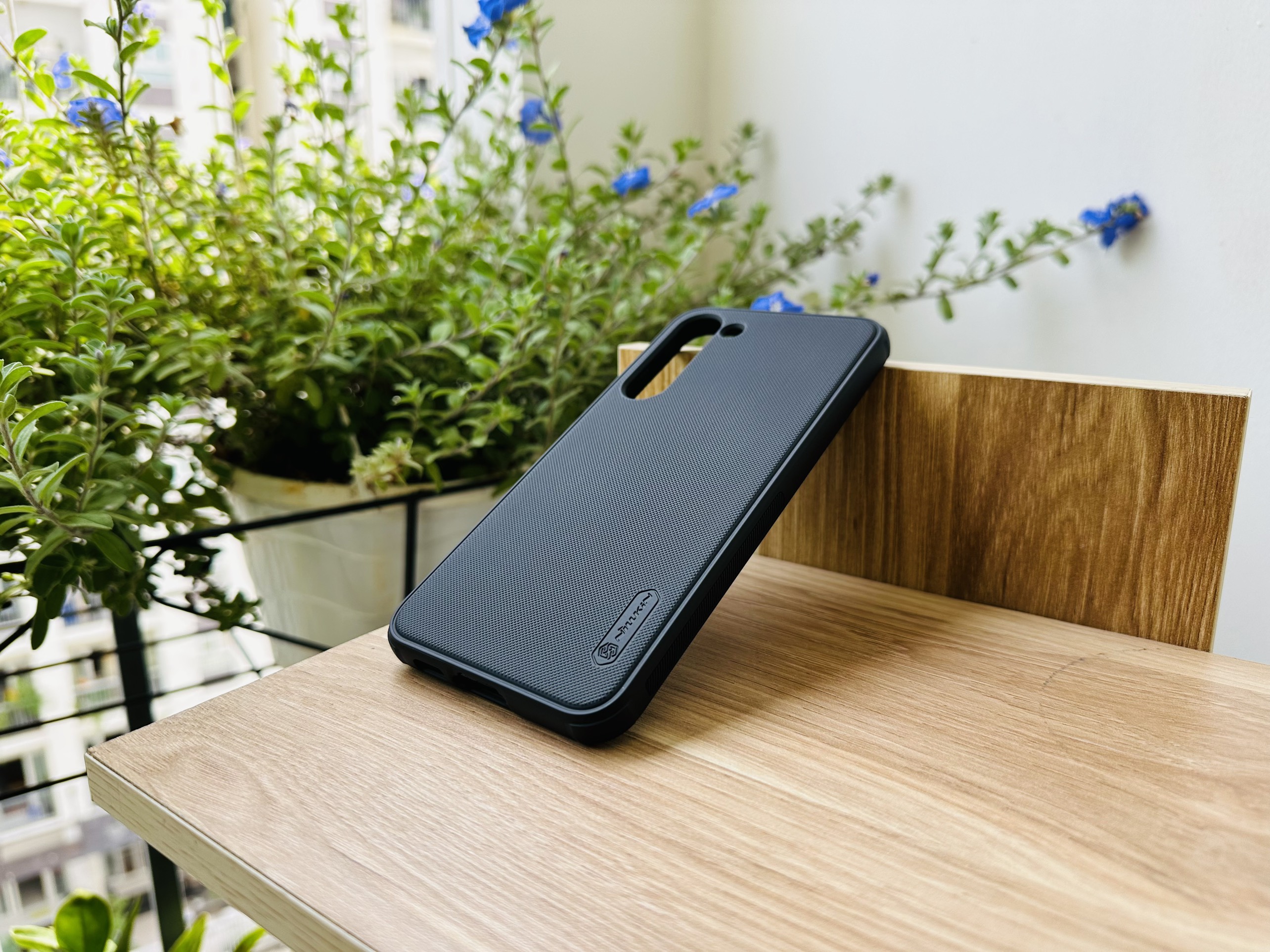 Ốp lưng dành cho Galaxy S23 Plus Nillkin Frosted Shield- Hàng chính hãng