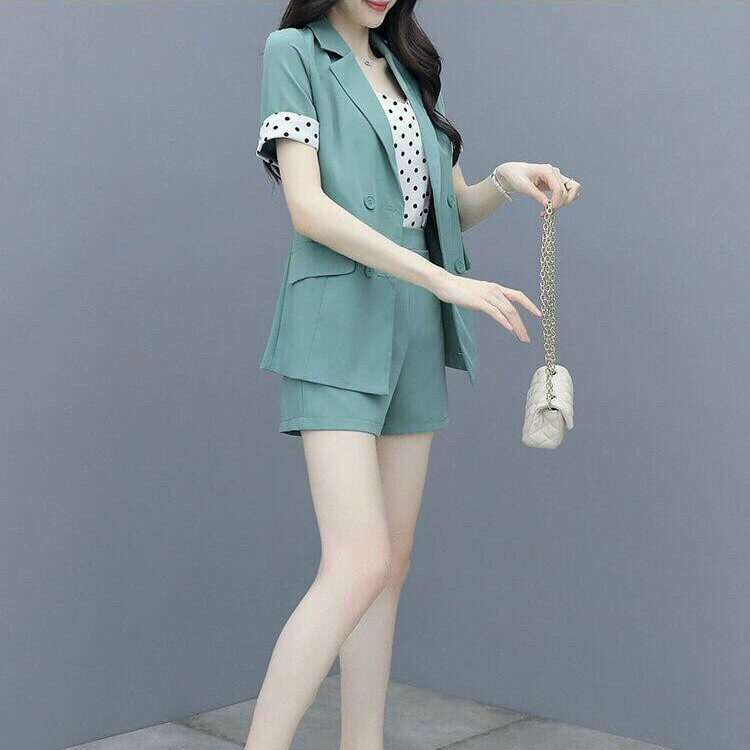 Bộ Đồ Vest Tay Ngắn Kèm Áo Thun Xinh Xắn - HY270114