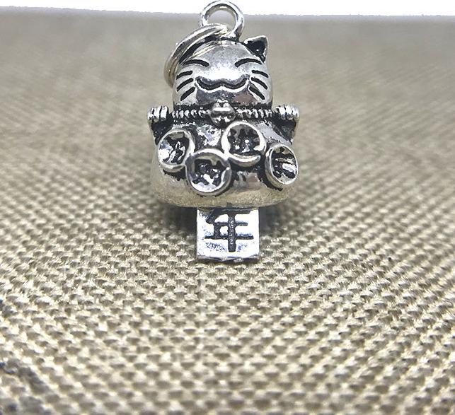 CHARM BẠC THÁI MÈO THẦN TÀI SIZE 14*10MM