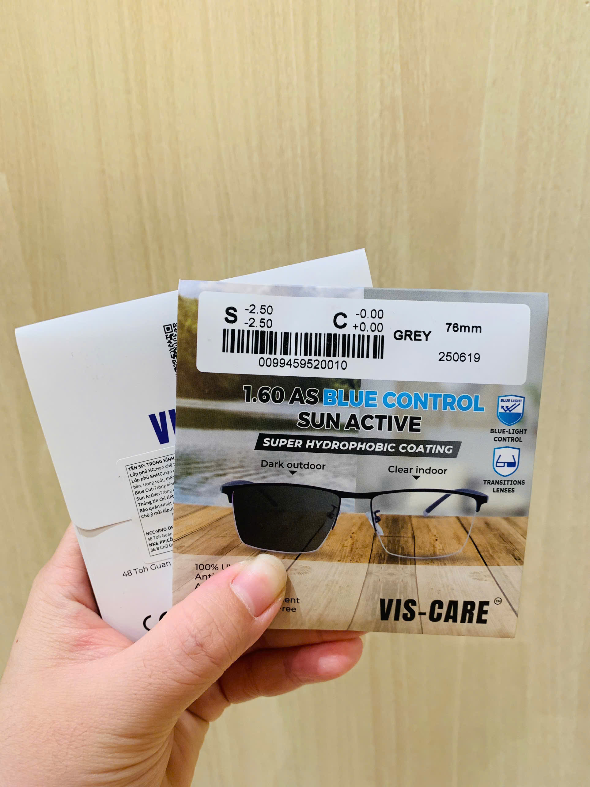 Tròng viscare mỏng 1.60 cận/viễn/loạn đổi màu chống ánh sáng xanh chính hãng mắt kính OURESS