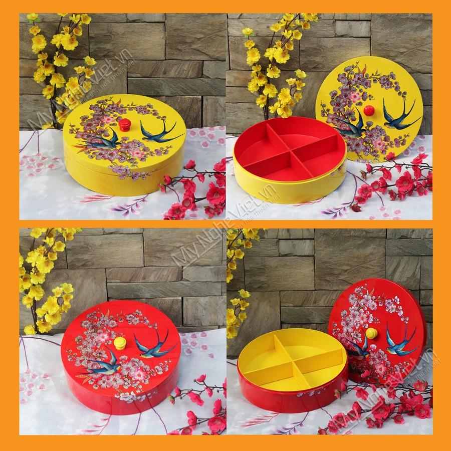 KHAY MỨT - HỘP ĐỰNG BÁNH MỨT SƠN MÀI vẽ én và hoa đào cẩn ốc