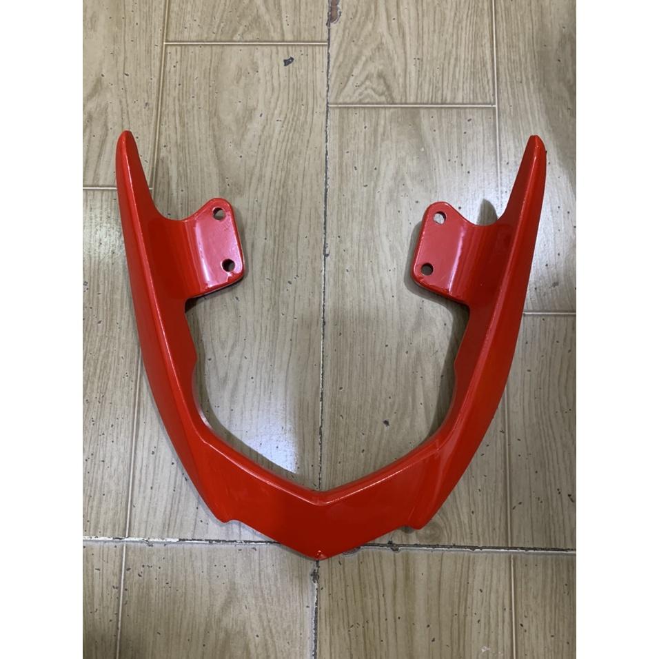 Cảng sau xe winner V1 màu đỏ