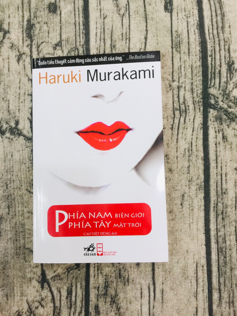 Phía Nam Biên Giới, Phía Tây Mặt Trời