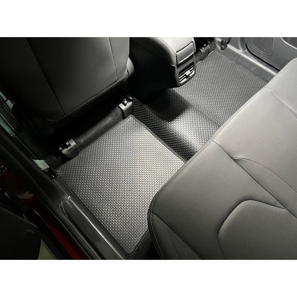 Thảm lót sàn ô tô KATA cho xe điện Vinfast VF e34  - Khít với sàn xe, Chống trơn, Không mùi, Không ẩm mốc