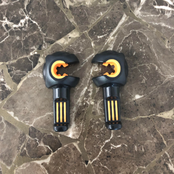 Bộ 2 chiếc móc treo đồ sau ghế xe ô tô, xe hơi Màu đen cam
