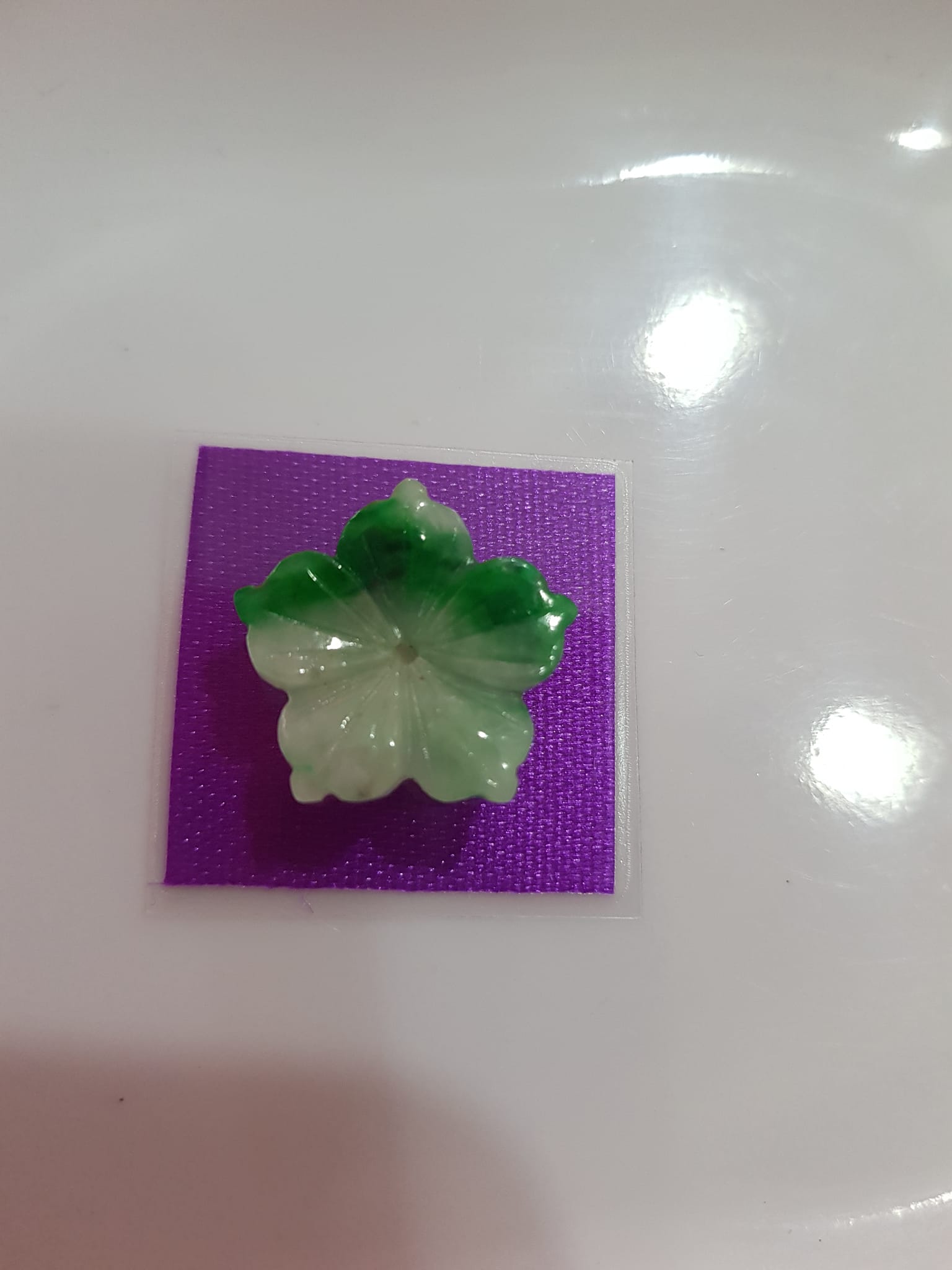 Mặt Dây Chuyền Bông Hoa Mai Mới Đẹp Trắng Xanh Lý nửa vầng trăng Size 18mm x dầy 3mm Đá cẩm thạch tự nhiên sáng bóng đẹp nữ bọc vàng đeo sang đẹp lắm ạ