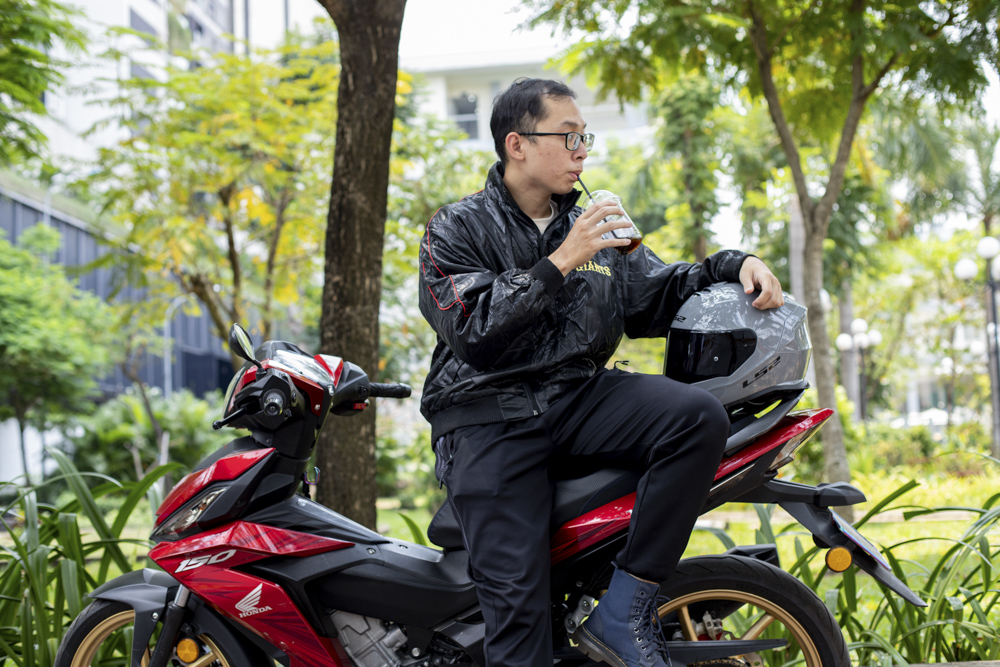 Mũ Bảo Hiểm Fullface Hai Kính LS2 FF800 Storm