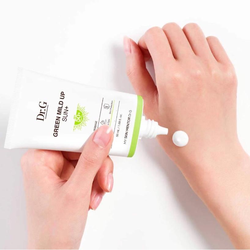 Kem chống nắng trắng da vật lý cho da nhạy cảm Dr.G Green Mild Up Sun+ SPF50+PA++++ Hàn Quốc 50ml