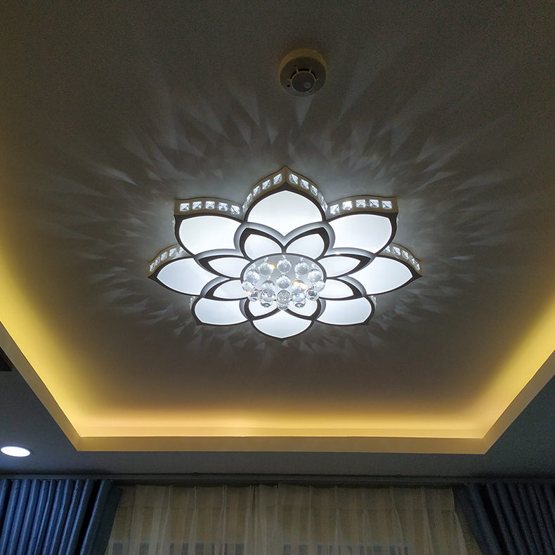 Đèn chùm pha lê phòng khách đẹp - HOMELADY09