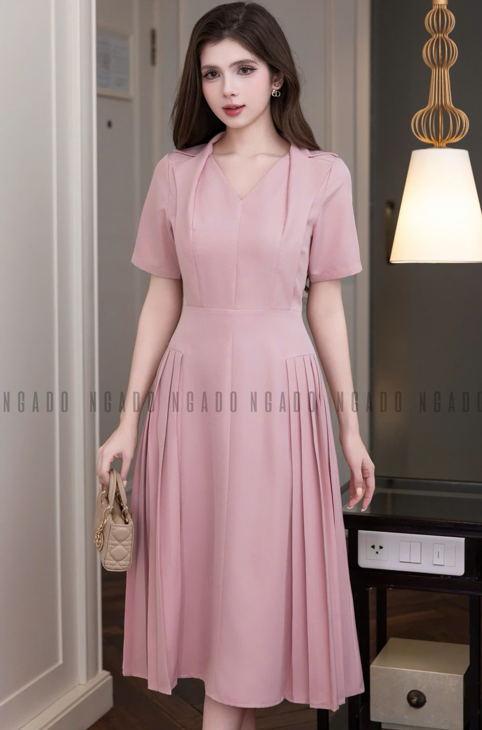 Đầm hồng xếp ly cổ vest NGADO , đầm nữ , đầm công sở , dự tiệc